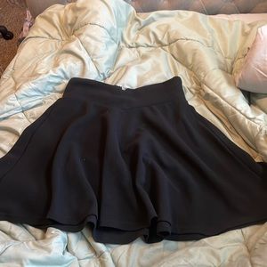 Black flowey skirt